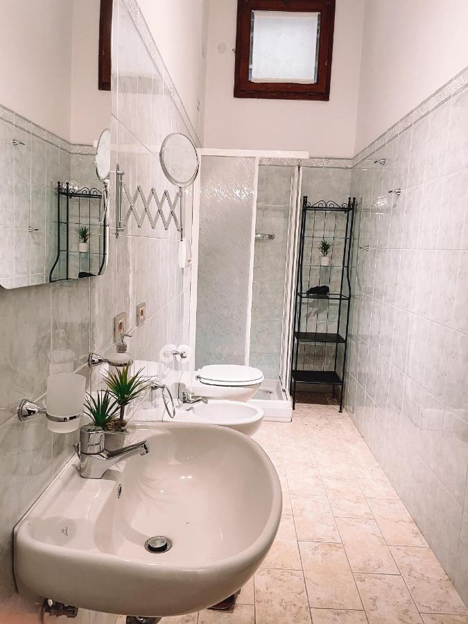 Castel Toblino Apartments Calavino エクステリア 写真