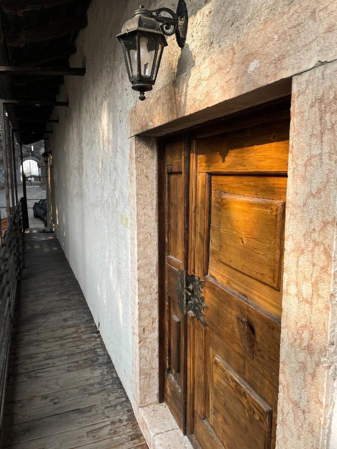 Castel Toblino Apartments Calavino エクステリア 写真