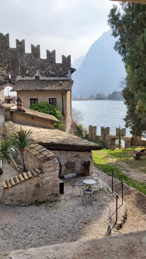 Castel Toblino Apartments Calavino エクステリア 写真