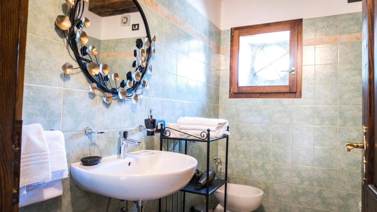 Castel Toblino Apartments Calavino エクステリア 写真