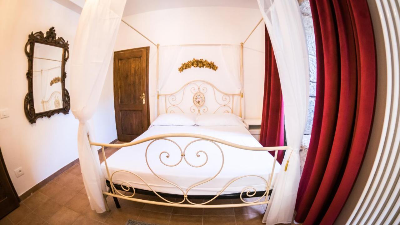 Castel Toblino Apartments Calavino エクステリア 写真